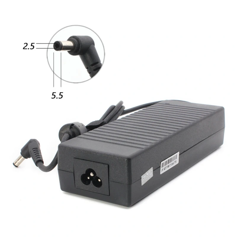 Strujni adapter 12V 10A (5.5*2.5) crni Strujni adapter 12V 10A (5.5*2.5) crni