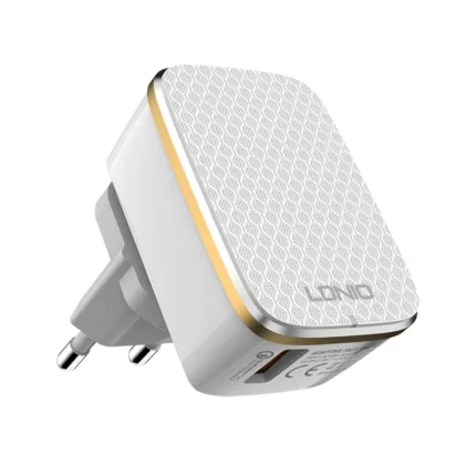 Kucni punjac LDNIO A1204Q Quick Charge 3.0 USB 5V 2.4A sa iPhone lightning kablom beli