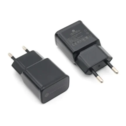 Kucni punjac Teracell Ultra LP03 2A crni